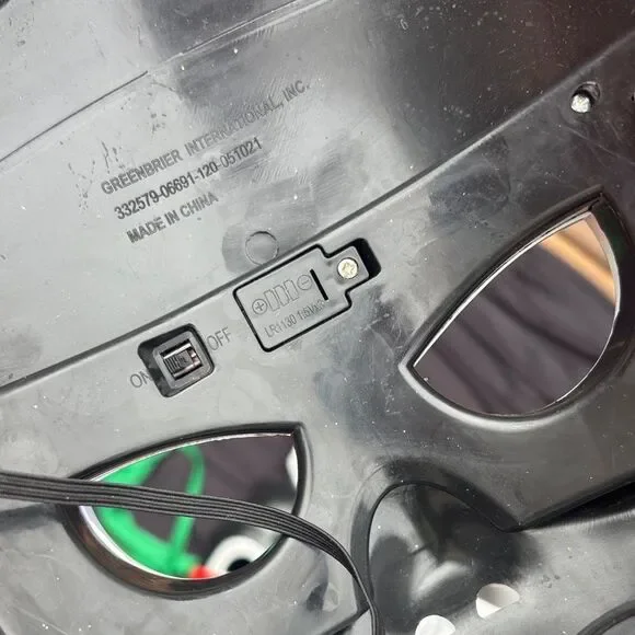 Halloween Costume Set with Masks and Robe - Picture 13 of 13